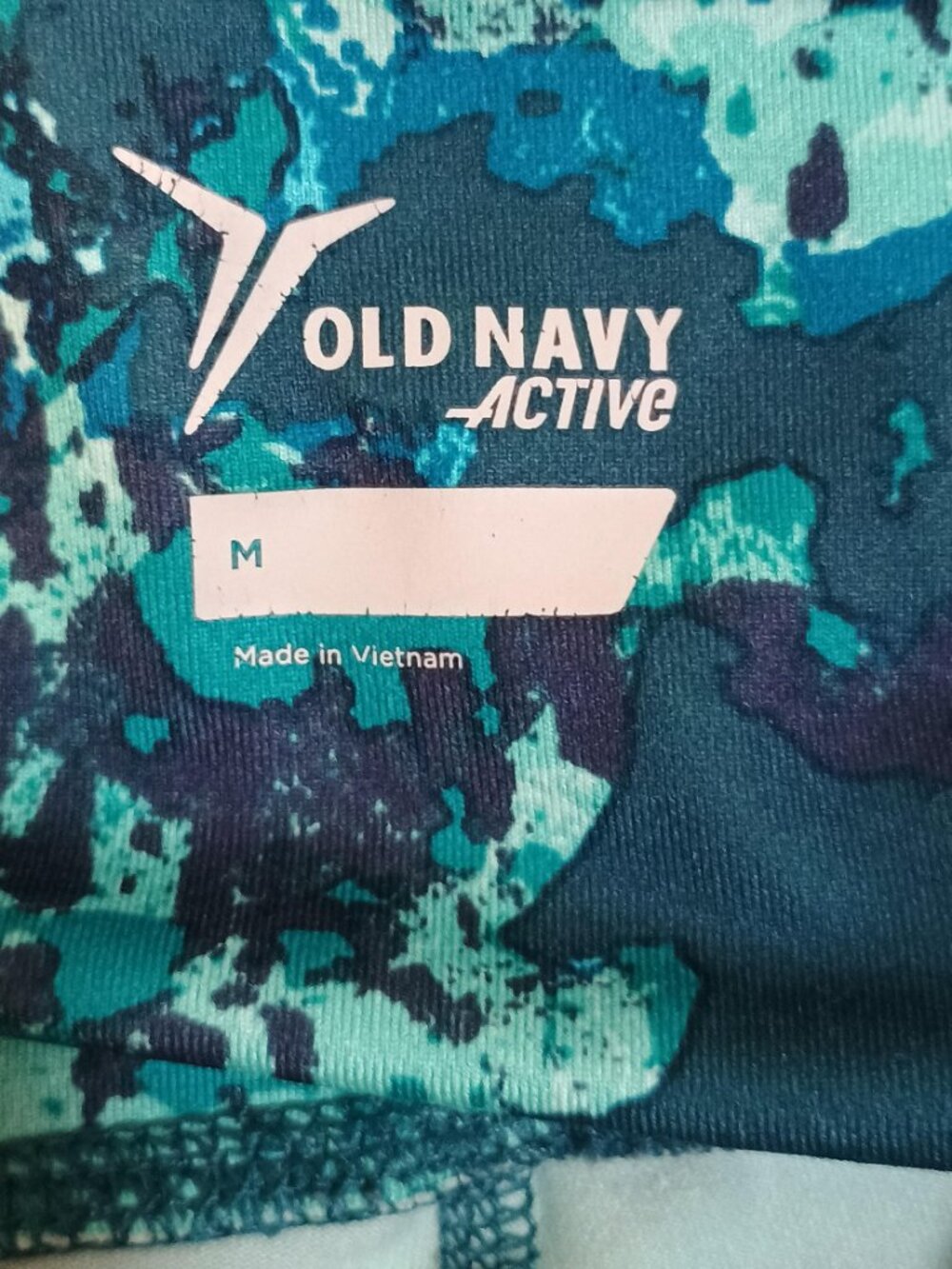 Old Navy Active/Capri Leggings/Womens M/Blue Camo Go Dry Compression Athleisure - Picture 3 of 9